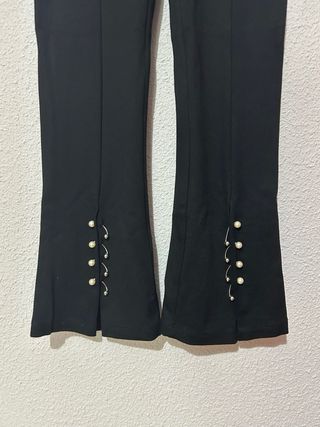 Pantalones negros con perlas talla M Bershka nuevo