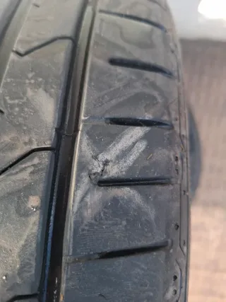 Neumáticos de coche