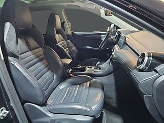 MG eHS 1.5T-GDI PHEV Luxury