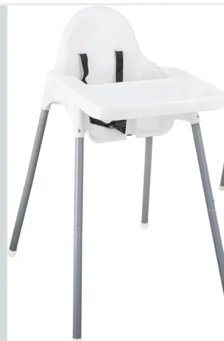 Trona de bebé blanca