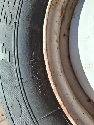 Neumático 185 R 14 90T