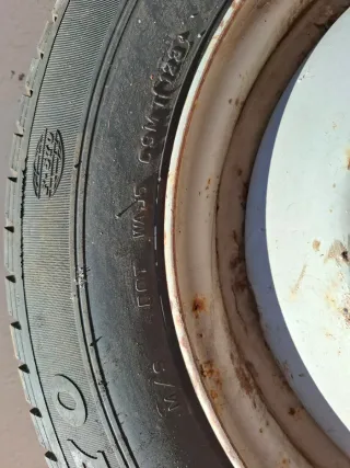 Neumático 185 R 14 90T