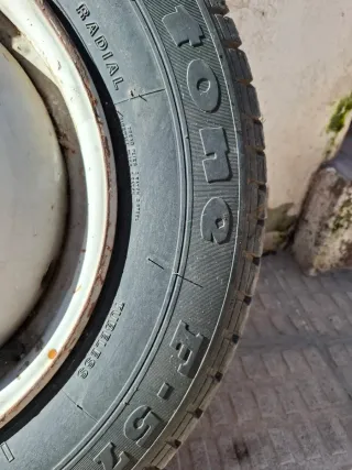 Neumático 185 R 14 90T