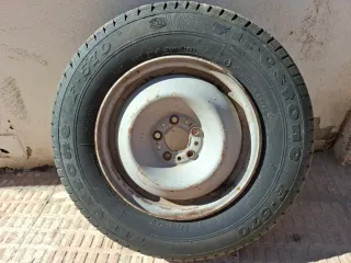 Neumático 185 R 14 90T