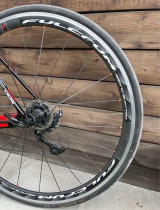 Bicicleta de carretera MMR Roja y Negra