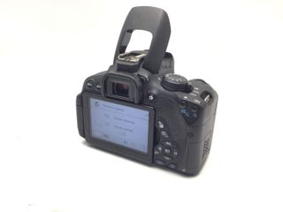 camara digital reflex canon eos 700d