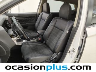 Mitsubishi Outlander 2.0 PHEV Kaiteki 4WD Auto 149 kW (203 CV)