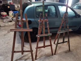Caballetes de madera para pintar