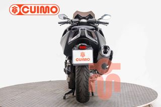 KYMCO AK 550
