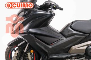 KYMCO AK 550