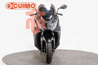 KYMCO AK 550