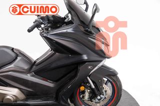 KYMCO AK 550