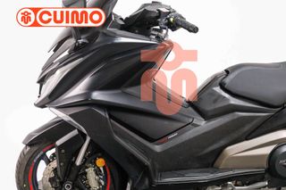 KYMCO AK 550