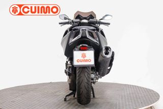 KYMCO AK 550