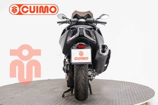 KYMCO AK 550