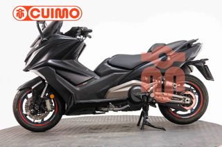 KYMCO AK 550