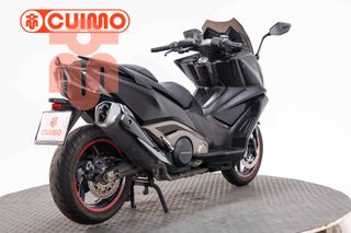 KYMCO AK 550