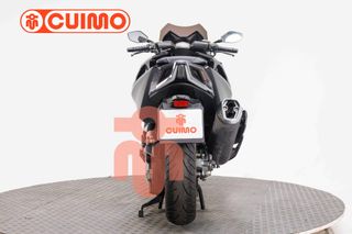 KYMCO AK 550
