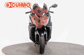 KYMCO AK 550