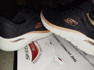 Zapatillas Skechers Air-Cooled Negro/Dorado