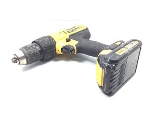 taladro a bateria dewalt dcd776