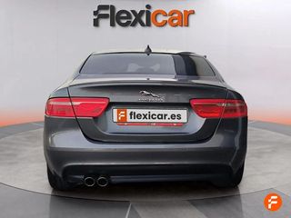 Jaguar XE 2.0 Diesel 132kW Pure Auto AWD