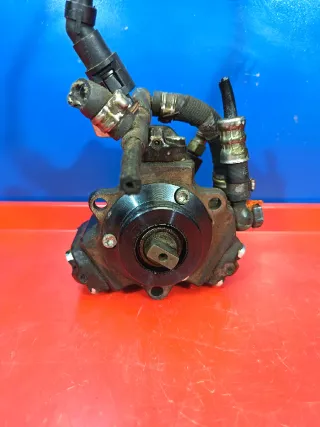 Bomba Inyectora Opel