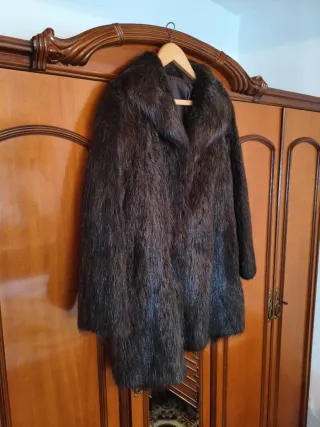 Abrigo de piel marrón mujer