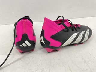 botas futbol adidas