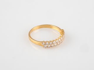 anillo oro 18k con piedra con circonita