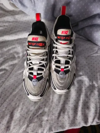 Nike Vapormax EVO Rojo Blanco