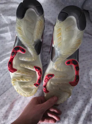 Nike Vapormax EVO Rojo Blanco