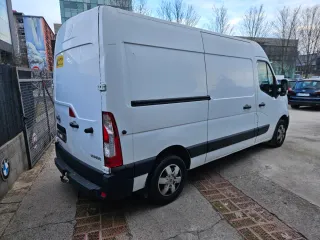 Nissan NV400 2020