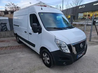 Nissan NV400 2020