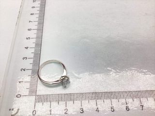 sortija oro 18k con diamante de laboratorio