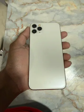 iPhone 11 Pro Max Rojo