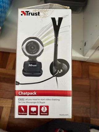 Trust Chatpack EXIS Webcam y Auriculares