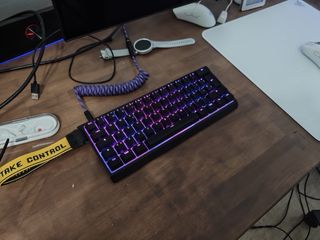 Teclado Wooting 60HE+ con 2 meses de uso.