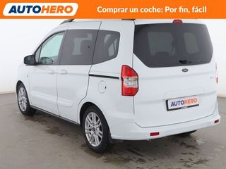 Ford Tourneo Courier 1.0 EcoBoost Titanium