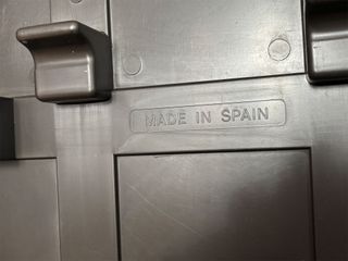 Máquina de escribir Olivetti Studio 46 con maleta