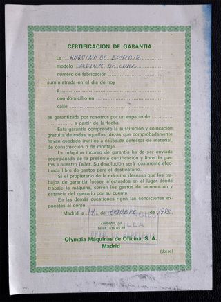 Máquina de escribir Olympia Regina de Luxe maletin