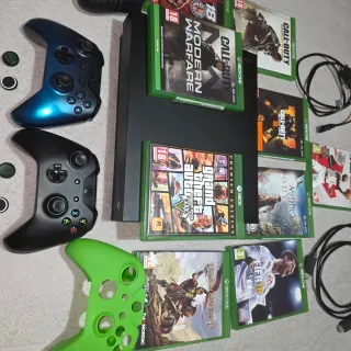 Xbox One X 1TB + 2 Mandos + Juegos
