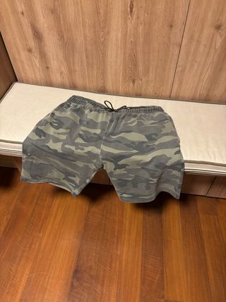 Pantalón corto militar camuflaje