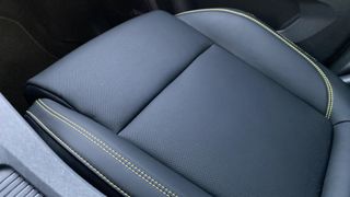 LYNK&CO 01 Lynk&Co 01 Crystal White+More MY25