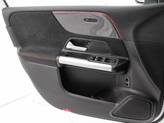 MERCEDES B-CLASS B 200D