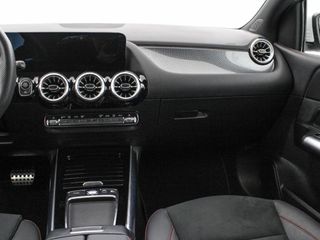 MERCEDES B-CLASS B 200D