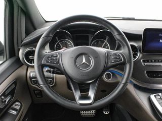 MERCEDES V-CLASS V 300D AVANTGARDE 4MATIC