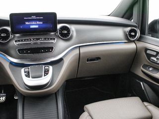 MERCEDES V-CLASS V 300D AVANTGARDE 4MATIC