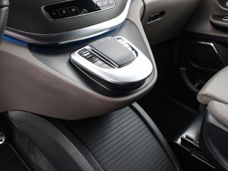 MERCEDES V-CLASS V 300D AVANTGARDE 4MATIC