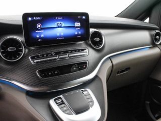 MERCEDES V-CLASS V 300D AVANTGARDE 4MATIC